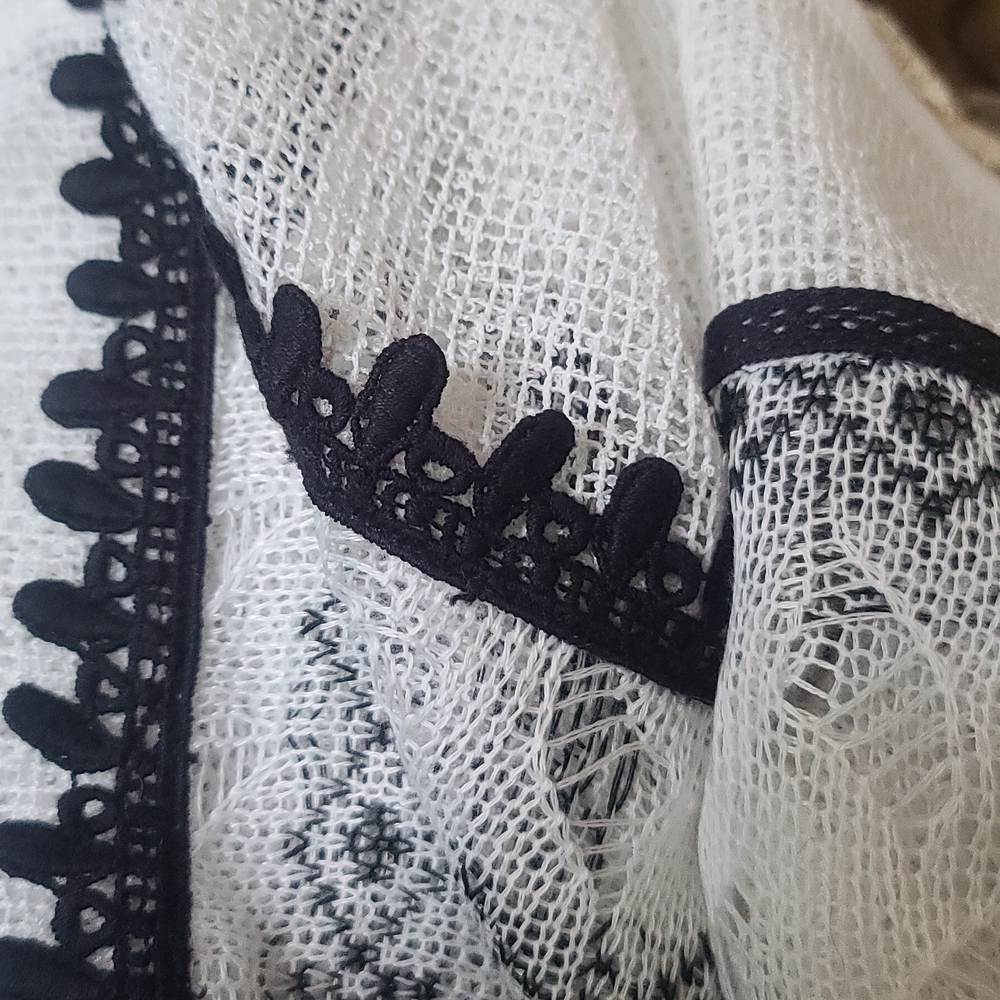 a'reve BEAUTIFUL NEW knit white & black detailed sheer tunic L - Picture 10 of 10